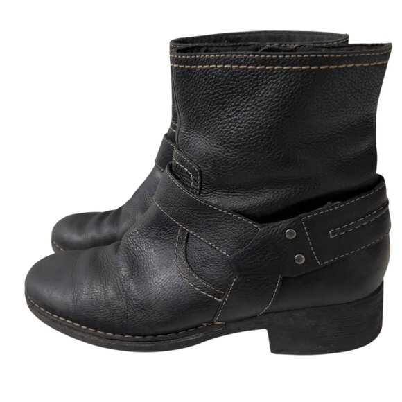 Clarks Women's Black Leather Western Festival Ankle Boots Size 8 Side Zipper - Picture 2 of 9